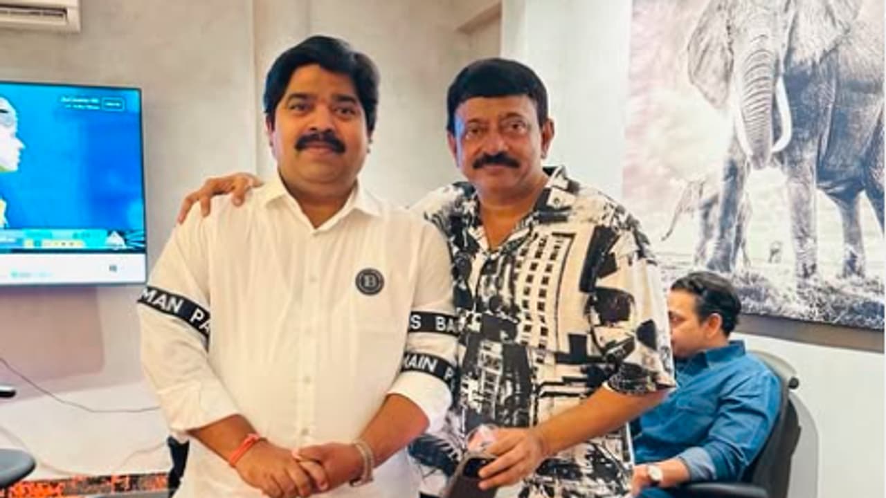 భార్య భర్తలపై దాడి, వ్యూహం నిర్మాత అరెస్ట్.. అసలేం జరిగింది, ఆయన ఎలాంటి సినిమాలు తీశారో తెలుసా? భార్య భర్తలపై దాడి, వ్యూహం నిర్మాత అరెస్ట్.. అసలేం జరిగింది, ఆయన ఎలాంటి సినిమాలు తీశారో తెలుసా?