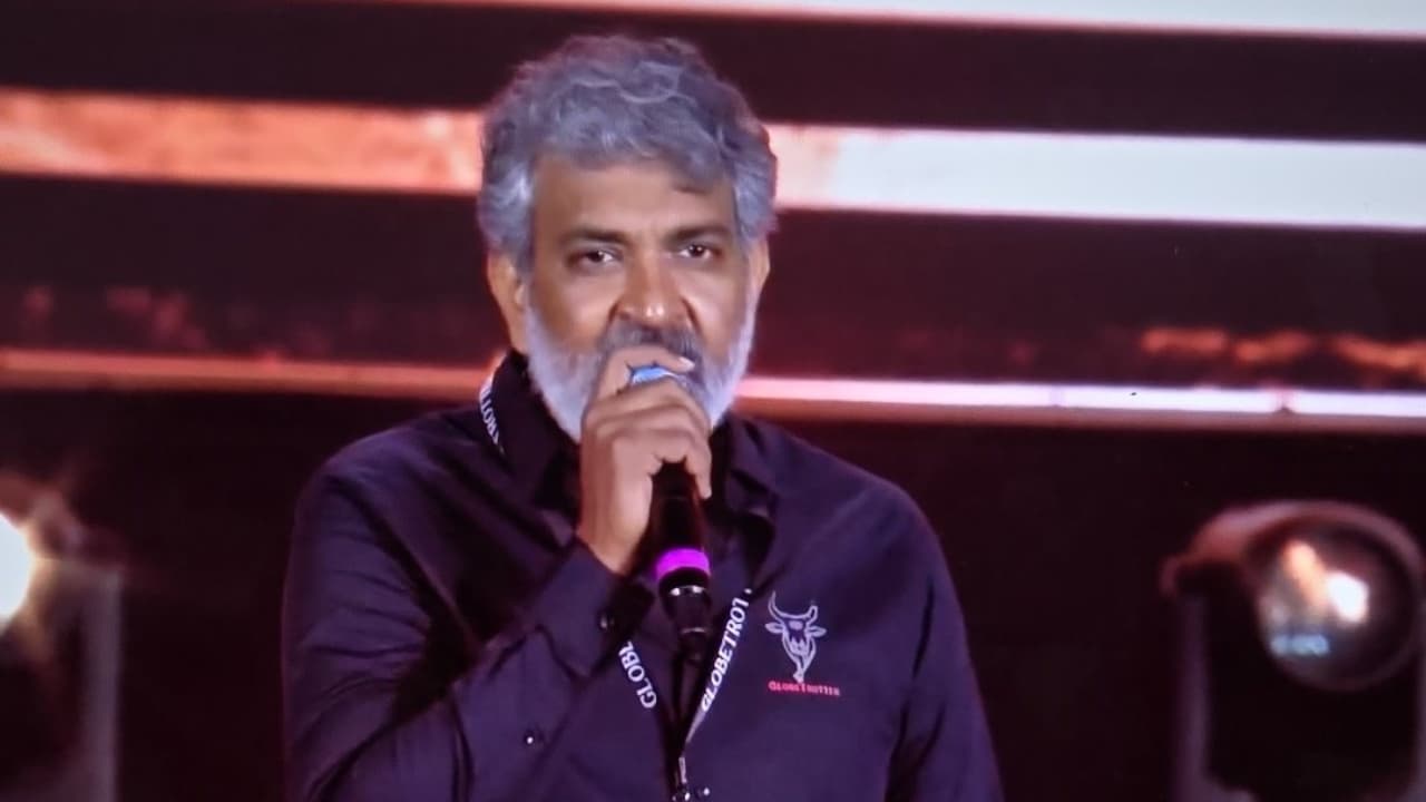 జక్కన్న ఇంట్లో పెత్తనం ఎవరిదో తెలుసా? తేడా వస్తే అంతే సంగతులు! రాజమౌళి సీక్రెట్స్ లీక్! జక్కన్న ఇంట్లో పెత్తనం ఎవరిదో తెలుసా? తేడా వస్తే అంతే సంగతులు! రాజమౌళి సీక్రెట్స్ లీక్!