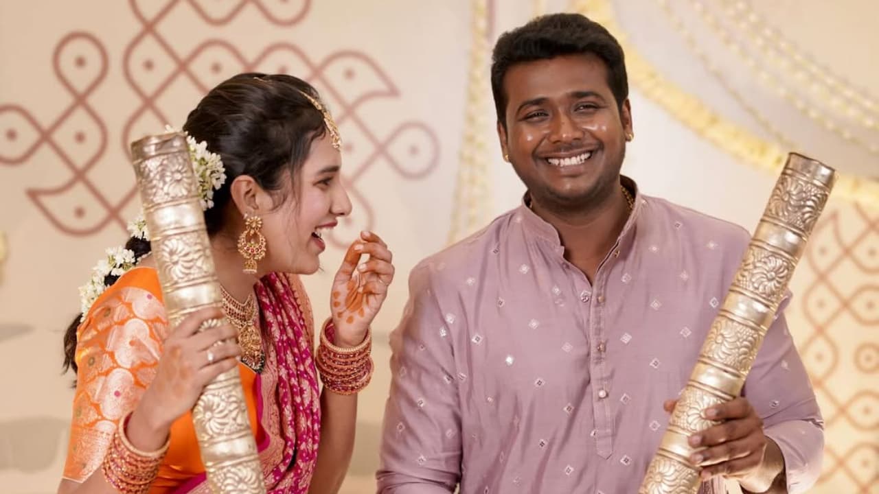 రాహుల్ సిప్లిగంజ్, హరిణ్య రెడ్డి లవ్ స్టోరీ ఎక్కడ స్టార్ట్ అయ్యిందో తెలుసా? ఏళ్లనాటి కథ రాహుల్ సిప్లిగంజ్, హరిణ్య రెడ్డి లవ్ స్టోరీ ఎక్కడ స్టార్ట్ అయ్యిందో తెలుసా? ఏళ్లనాటి కథ
