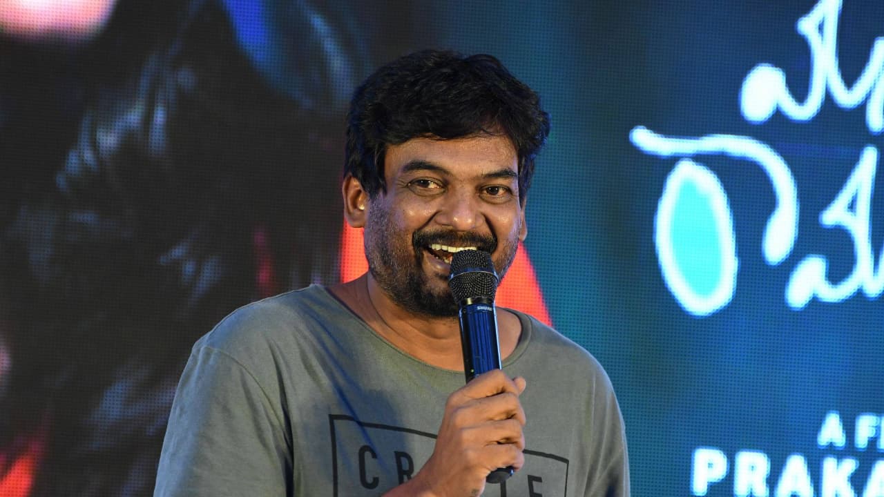 6 ఫ్లాపుల భాగస్వామి ఛార్మిపై పూరి జగన్నాధ్ ఊహించని వ్యాఖ్యలు! నెట్టింట సంచలనం. 6 ఫ్లాపుల భాగస్వామి ఛార్మిపై పూరి జగన్నాధ్ ఊహించని వ్యాఖ్యలు! నెట్టింట సంచలనం.