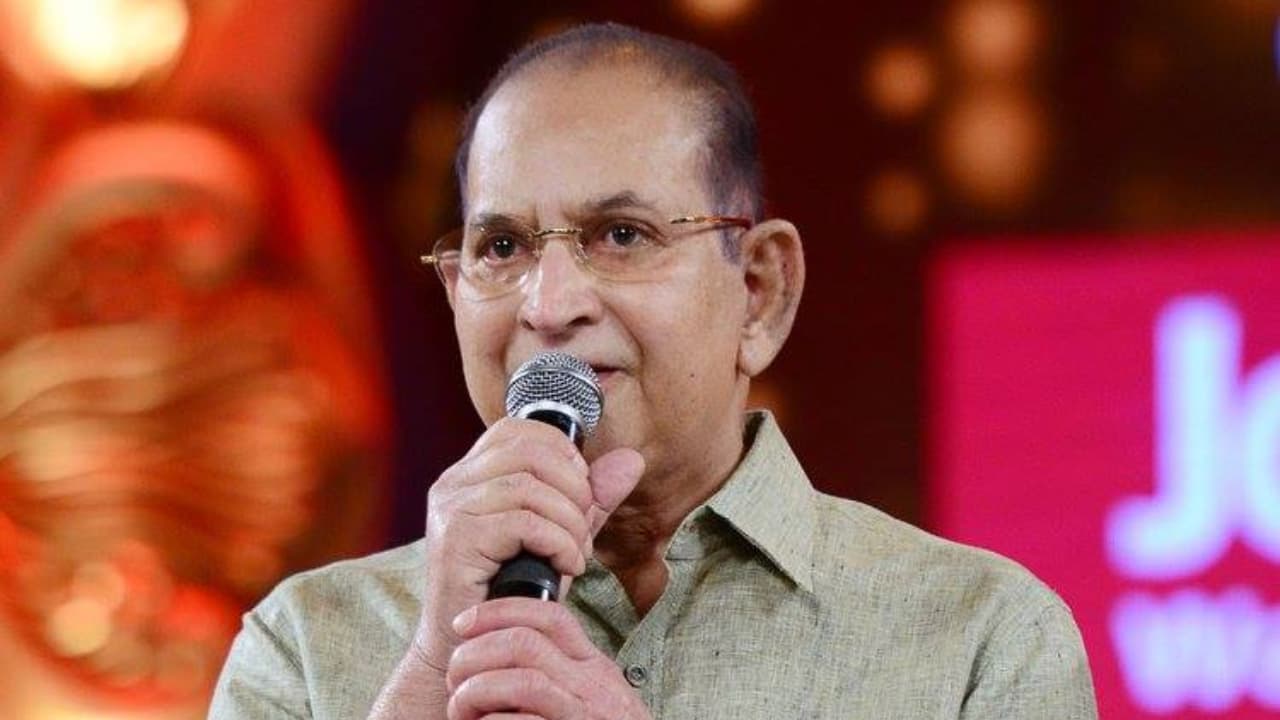 కృష్ణ 'పాడిపంటలు' విధ్వంసం! సంక్రాంతికి ఎన్టీఆర్, శోభన్ బాబుకి దిమ్మతిరిగే షాక్! కృష్ణ 'పాడిపంటలు' విధ్వంసం! సంక్రాంతికి ఎన్టీఆర్, శోభన్ బాబుకి దిమ్మతిరిగే షాక్!