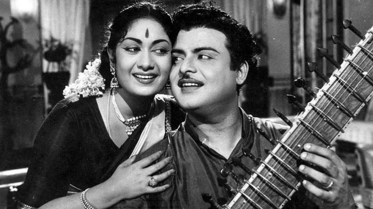 Savitri: మహానటి జీవితం నాశనం కావడానికి జెమినీ గణేషన్, పొలిటీషియన్ మాత్రమే కాదు, ఆ మూడో వ్యక్తి ఇతడేనా? Savitri: మహానటి జీవితం నాశనం కావడానికి జెమినీ గణేషన్, పొలిటీషియన్ మాత్రమే కాదు, ఆ మూడో వ్యక్తి ఇతడేనా?