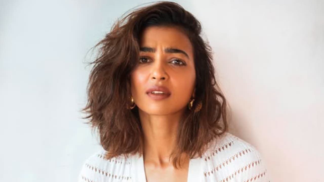 హీరోలకు వయసు లేదు, హీరోయిన్లకేనా? రాధికా ఆప్టే షాకింగ్ నిజాలు, పరిశ్రమపై సంచలన కామెంట్స్! హీరోలకు వయసు లేదు, హీరోయిన్లకేనా? రాధికా ఆప్టే షాకింగ్ నిజాలు, పరిశ్రమపై సంచలన కామెంట్స్!