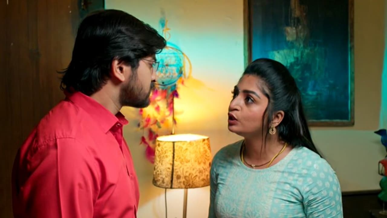 షాకింగ్: పెళ్ళికాకముందే తల్లి ఐయ్యిందా రోహిణి? మనోజ్ నిలదీత! గతం తవ్వేస్తానన్న ప్రభావతి ఫైర్! షాకింగ్: పెళ్ళికాకముందే తల్లి ఐయ్యిందా రోహిణి? మనోజ్ నిలదీత! గతం తవ్వేస్తానన్న ప్రభావతి ఫైర్!