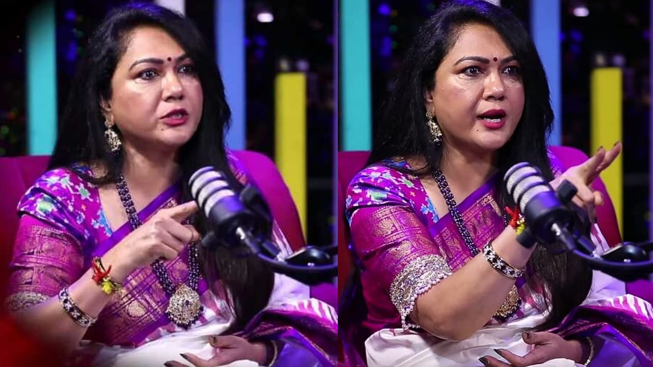 షాకింగ్: సినిమా అవకాశాలు లేకుంటే దోశలే దిక్కన్న హేమ! వైరల్ కామెంట్స్! షాకింగ్: సినిమా అవకాశాలు లేకుంటే దోశలే దిక్కన్న హేమ! వైరల్ కామెంట్స్!