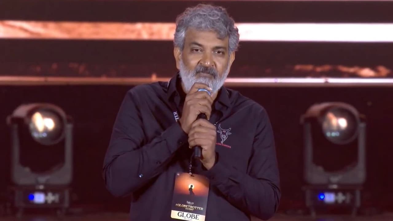షాకింగ్: జక్కన్న ఫేవరెట్ హీరోయిన్ ఎవరో తెలుసా? ఆమె నటనకు ఫిదా అయ్యాడట! షాకింగ్: జక్కన్న ఫేవరెట్ హీరోయిన్ ఎవరో తెలుసా? ఆమె నటనకు ఫిదా అయ్యాడట!