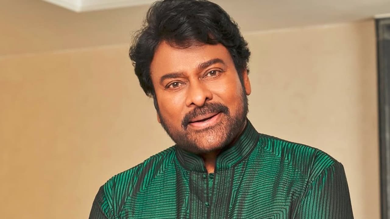 షాకింగ్: చిరంజీవి సినిమాను రిజెక్ట్ చేసిన కమెడియన్ ఎవరో తెలుసా? మెగాస్టార్ రియాక్షన్ మామూలుగా లేదుగా! షాకింగ్: చిరంజీవి సినిమాను రిజెక్ట్ చేసిన కమెడియన్ ఎవరో తెలుసా? మెగాస్టార్ రియాక్షన్ మామూలుగా లేదుగా!