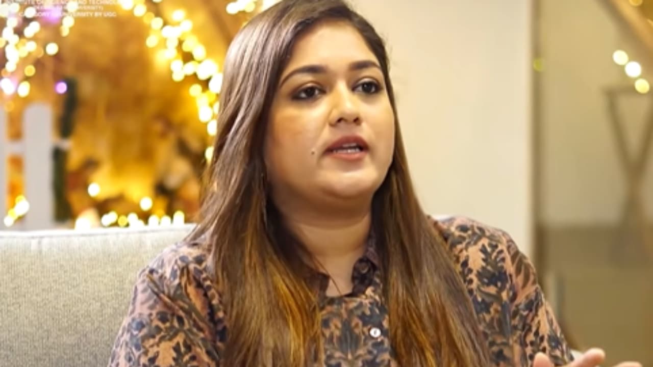 షాకింగ్: రెండో పెళ్లిపై మేఘన రాజ్ సంచలన నిర్ణయం! ఫ్యాన్స్ ఒక్కసారిగా షాక్!! షాకింగ్: రెండో పెళ్లిపై మేఘన రాజ్ సంచలన నిర్ణయం! ఫ్యాన్స్ ఒక్కసారిగా షాక్!!