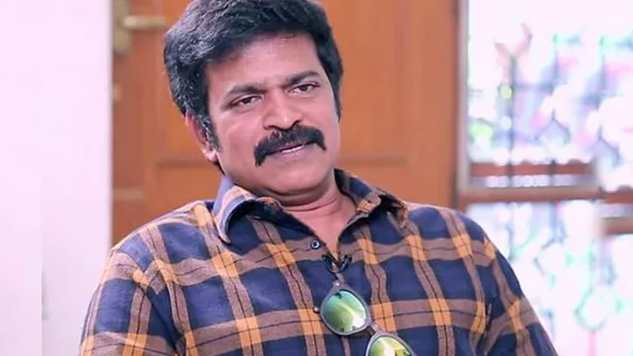 షాకింగ్: ఆకలి తీర్చినందుకు హీరోగా ఛాన్స్ ఇచ్చిన డైరెక్టర్! టాలీవుడ్లో సంచలనం! షాకింగ్: ఆకలి తీర్చినందుకు హీరోగా ఛాన్స్ ఇచ్చిన డైరెక్టర్! టాలీవుడ్లో సంచలనం!