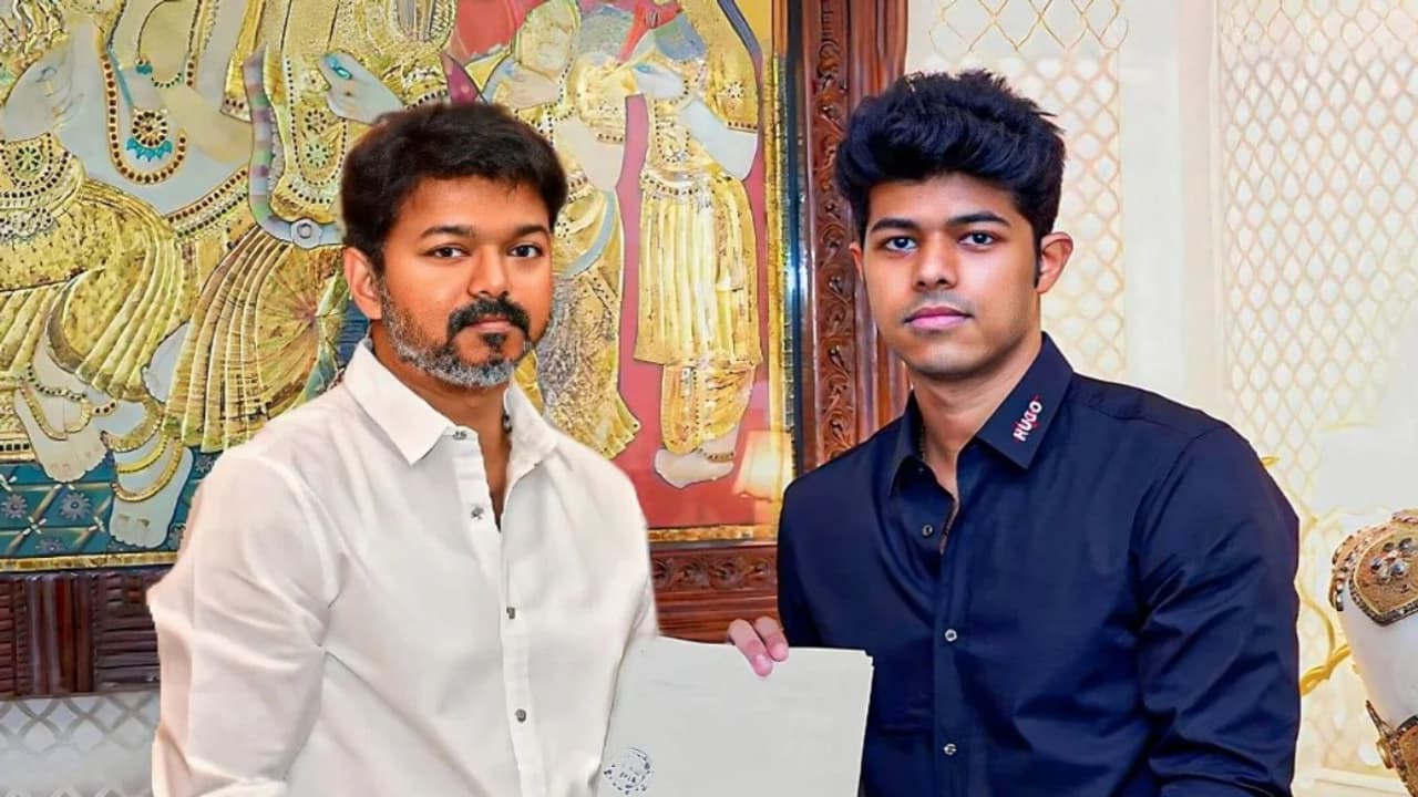 జేసన్ సంజయ్ సంచలనం! తండ్రి పేరు కట్.. 'సిగ్మా'తో మామూలు హంగామా కాదుగా!! జేసన్ సంజయ్ సంచలనం! తండ్రి పేరు కట్.. 'సిగ్మా'తో మామూలు హంగామా కాదుగా!!