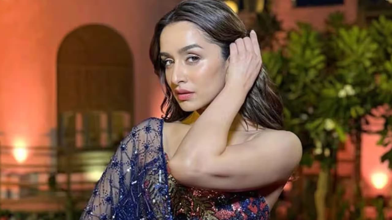 Shraddha Kapoor's Staggering Net Worth: A Look at Her Luxury Life & Assets Shraddha Kapoor's Staggering Net Worth: A Look at Her Luxury Life & Assets