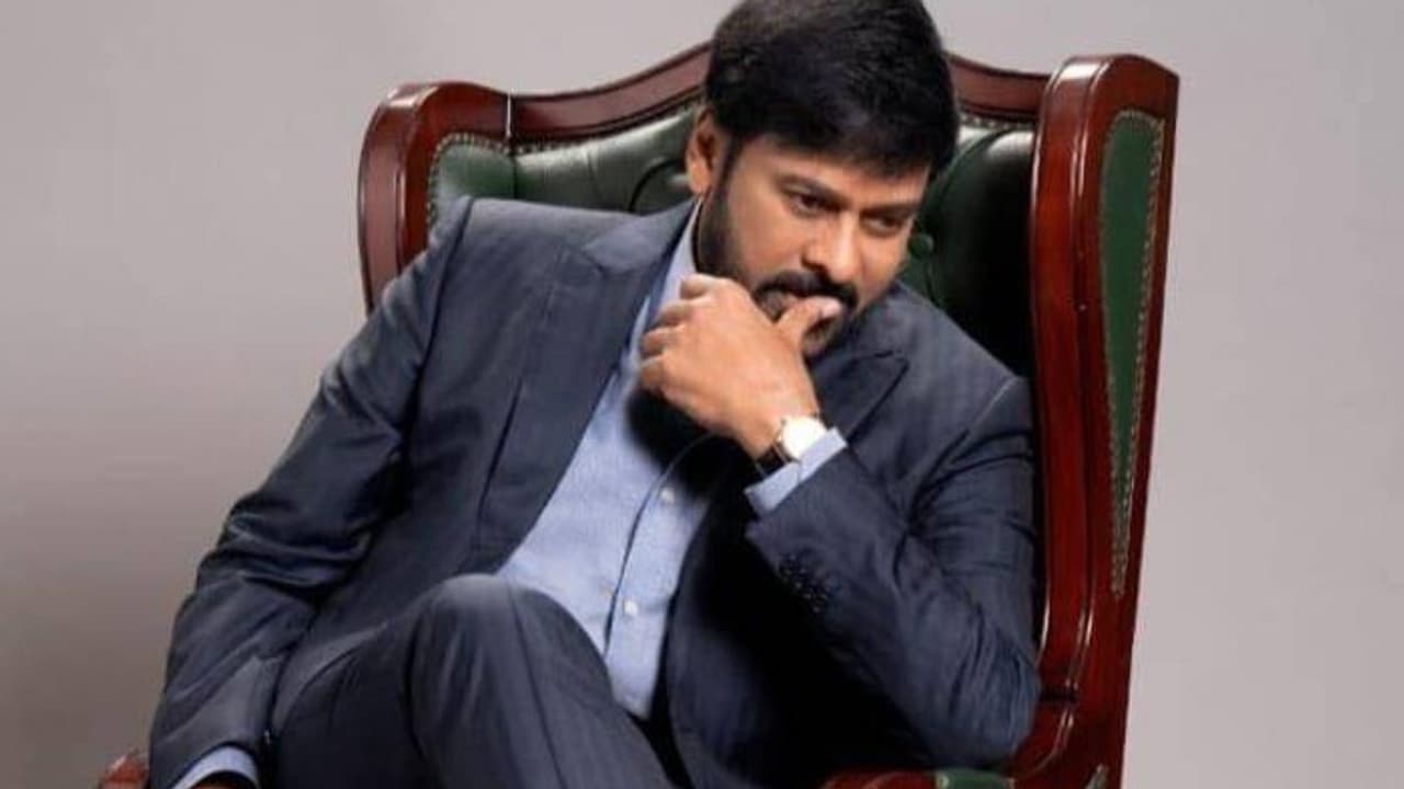 ఫ్రెండ్ కోసం, దళపతి విజయ్ నాన్న కోసం.. స్టోరీ వినకుండానే చిరు బ్లాక్ బస్టర్ హిట్! రికార్డ్స్ షేక్! ఫ్రెండ్ కోసం, దళపతి విజయ్ నాన్న కోసం.. స్టోరీ వినకుండానే చిరు బ్లాక్ బస్టర్ హిట్! రికార్డ్స్ షేక్!