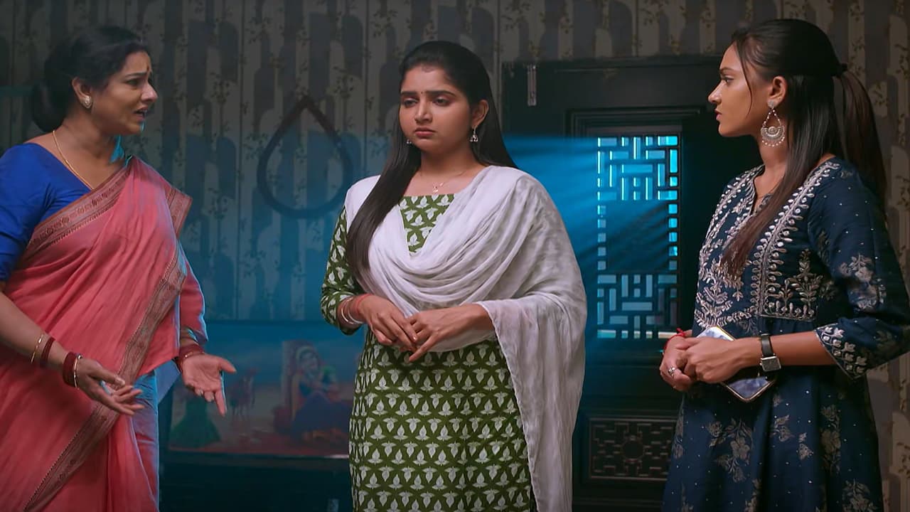 Brahmamudi Serial Today Episode: పెద్ద ప్లానే వేసిన ఇందు, వెంకీ వీక్నెస్తో ఆడుకున్న రాజు Brahmamudi Serial Today Episode: పెద్ద ప్లానే వేసిన ఇందు, వెంకీ వీక్నెస్తో ఆడుకున్న రాజు