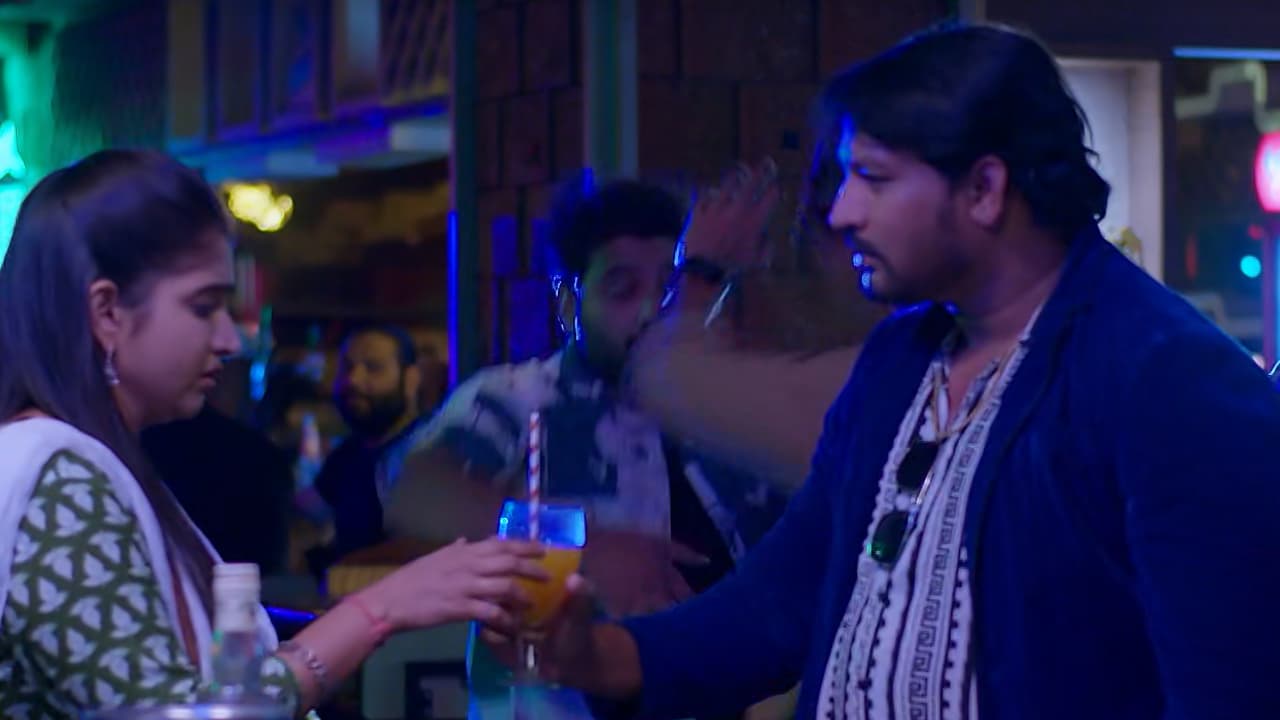 బ్రహ్మముడి సీరియల్: రాఖీ ప్లాన్ మామూలుగా లేదుగా! ఇందుకి మత్తు డ్రింక్, ఐశ్వర్యతో రాజు లవ్ ట్రాక్ షురూ!! బ్రహ్మముడి సీరియల్: రాఖీ ప్లాన్ మామూలుగా లేదుగా! ఇందుకి మత్తు డ్రింక్, ఐశ్వర్యతో రాజు లవ్ ట్రాక్ షురూ!!