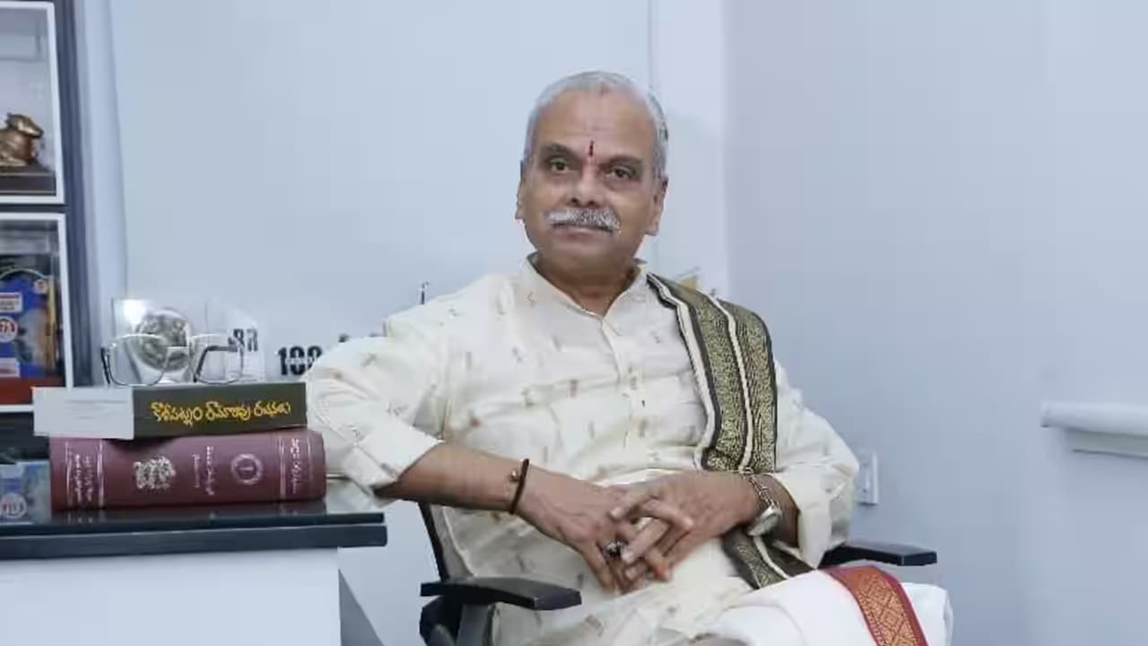షాకింగ్: కోటను నమ్ముకుంటే ఇలా జరిగిందా? ఎల్బీ శ్రీరామ్ సంచలన వ్యాఖ్యలు వైరల్! షాకింగ్: కోటను నమ్ముకుంటే ఇలా జరిగిందా? ఎల్బీ శ్రీరామ్ సంచలన వ్యాఖ్యలు వైరల్!