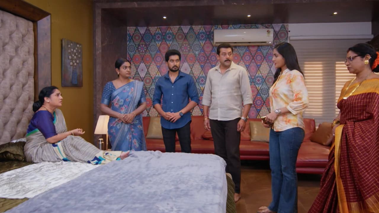 కార్తీక దీపం 2: దీపను నిలదీసిన సుమిత్ర! గురువు షాకింగ్ కామెంట్స్! దశరథ్ కు దిమ్మతిరిగే షాక్! కార్తీక దీపం 2: దీపను నిలదీసిన సుమిత్ర! గురువు షాకింగ్ కామెంట్స్! దశరథ్ కు దిమ్మతిరిగే షాక్!