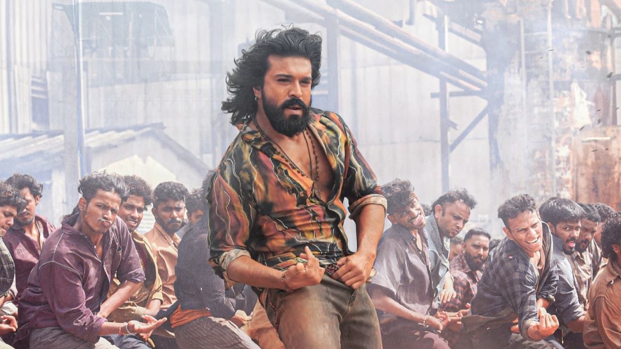 రామ్ చరణ్ 'పెద్ది' మూవీతో థియేటర్లు షేక్.. ఐటెం సాంగ్లో మృణాల్ మాస్ ట్రీట్! రామ్ చరణ్ 'పెద్ది' మూవీతో థియేటర్లు షేక్.. ఐటెం సాంగ్లో మృణాల్ మాస్ ట్రీట్!