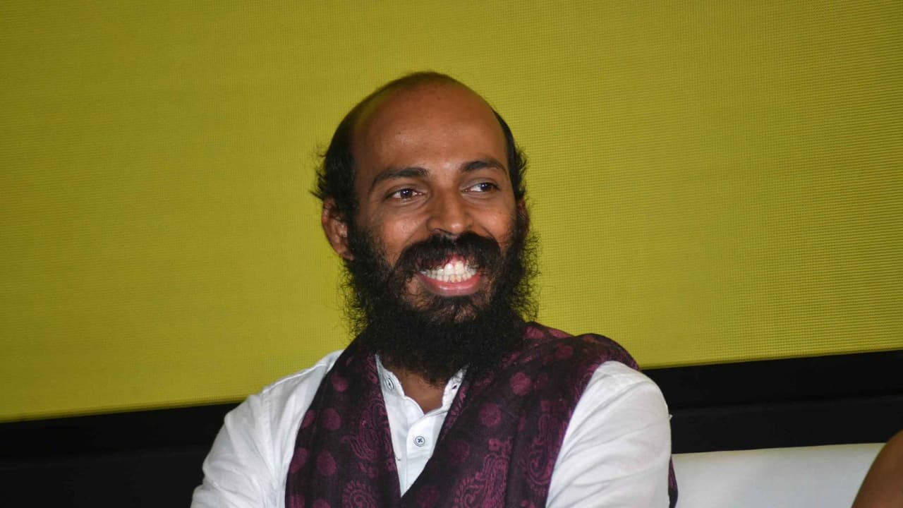 రాజ్ బి శెట్టి లవ్ స్టోరీ లీక్: ఆరేళ్ల ప్రేమ, బ్రేకప్ వెనుక షాకింగ్ నిజాలు! వైరల్ వీడియో! రాజ్ బి శెట్టి లవ్ స్టోరీ లీక్: ఆరేళ్ల ప్రేమ, బ్రేకప్ వెనుక షాకింగ్ నిజాలు! వైరల్ వీడియో!