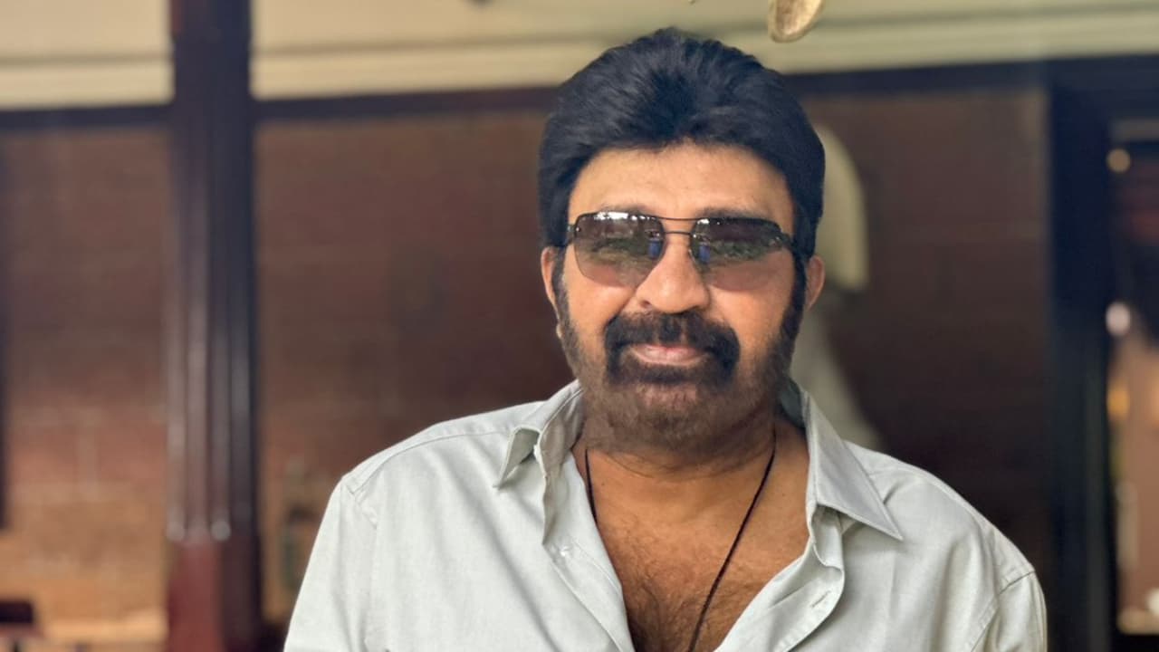 షాకింగ్: రజనీకాంత్ రికార్డులు బ్రేక్ చేసిన రాజశేఖర్! ఆ సినిమా ఏంటో తెలుసా? షాకింగ్: రజనీకాంత్ రికార్డులు బ్రేక్ చేసిన రాజశేఖర్! ఆ సినిమా ఏంటో తెలుసా?