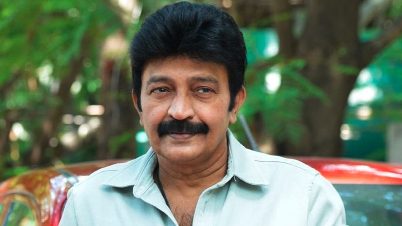 రాజశేఖర్ సంచలన వ్యాఖ్యలు! సాయికుమార్ డబ్బింగ్ వెనుక అసలు రహస్యం ఇదేనా? వైరల్! రాజశేఖర్ సంచలన వ్యాఖ్యలు! సాయికుమార్ డబ్బింగ్ వెనుక అసలు రహస్యం ఇదేనా? వైరల్!