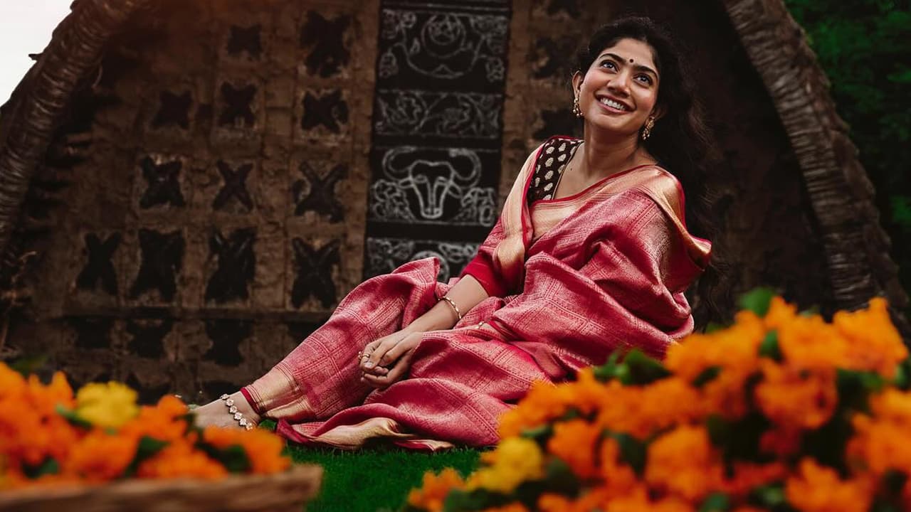 Sai Pallavi's Film Onslaught: 5 Movies, Bollywood Debut & Ramayan Lead Roles Sai Pallavi's Film Onslaught: 5 Movies, Bollywood Debut & Ramayan Lead Roles