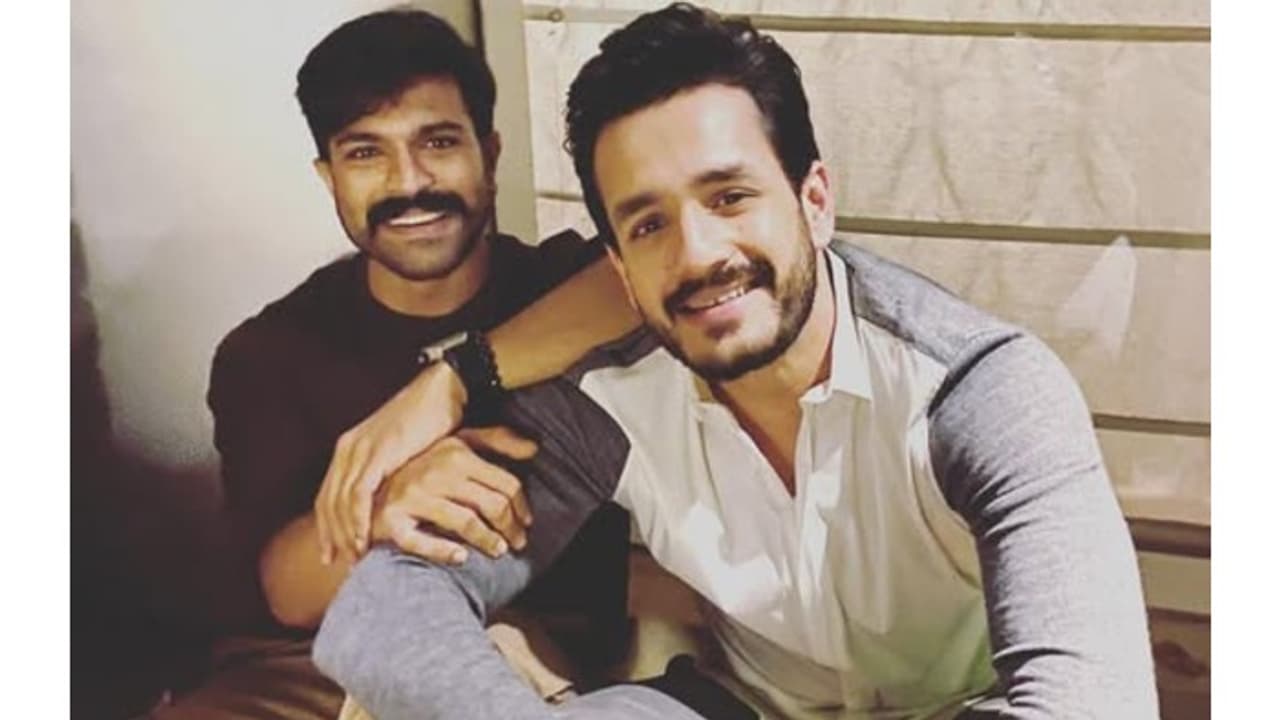 రామ్ చరణ్ vs అఖిల్: 'పెద్ది' రిలీజ్ లో ట్విస్ట్! చరణ్ దెబ్బకు అఖిల్ బలి అవుతాడా? రామ్ చరణ్ vs అఖిల్: 'పెద్ది' రిలీజ్ లో ట్విస్ట్! చరణ్ దెబ్బకు అఖిల్ బలి అవుతాడా?