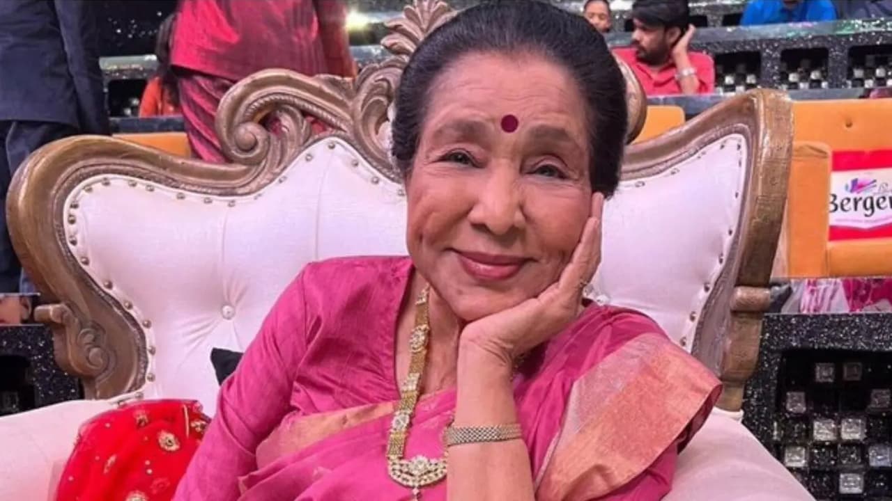షాకింగ్: ఆశా భోంస్లే ఆస్తుల లెక్కలు తెలిస్తే మైండ్ బ్లాంక్! ఎన్ని వందల కోట్లో? షాకింగ్: ఆశా భోంస్లే ఆస్తుల లెక్కలు తెలిస్తే మైండ్ బ్లాంక్! ఎన్ని వందల కోట్లో?
