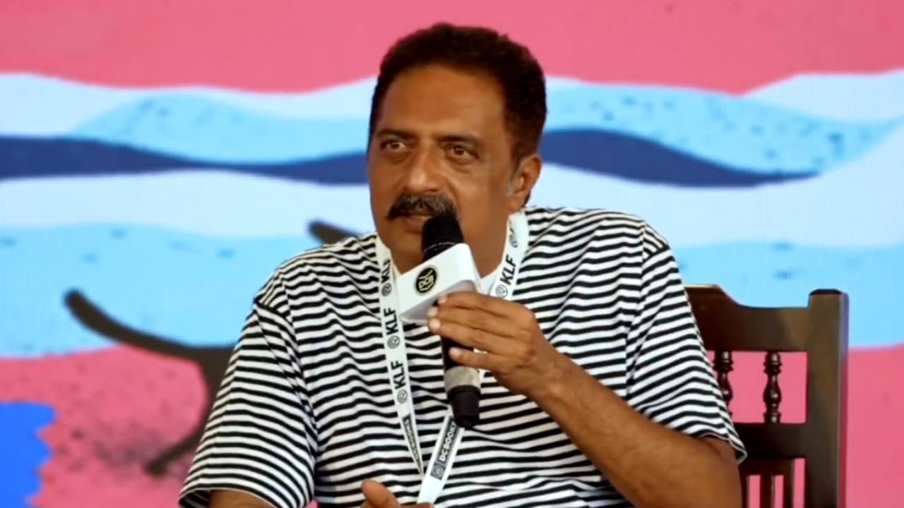 షాకింగ్: రామాయణంపై ప్రకాశ్ రాజ్ సంచలన వ్యాఖ్యలు! కేసు నమోదు!! షాకింగ్: రామాయణంపై ప్రకాశ్ రాజ్ సంచలన వ్యాఖ్యలు! కేసు నమోదు!!