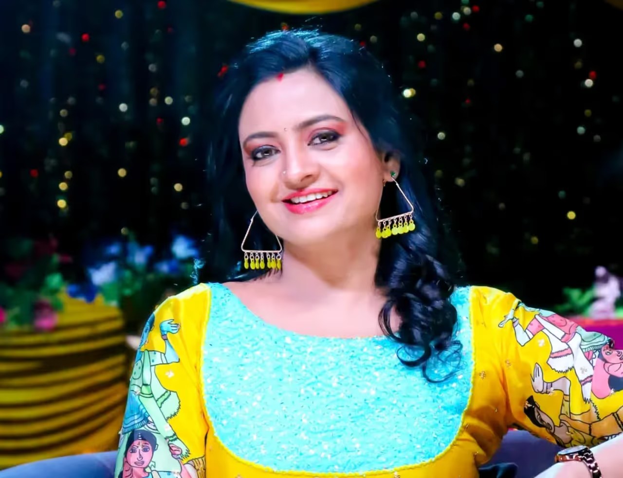 ఇంద్రజ సంచలన కామెంట్స్: ఆడవాళ్లే ఇప్పుడు డేంజర్! నెట్టింట్లో మంటలు రేపుతున్న మాటలు! ఇంద్రజ సంచలన కామెంట్స్: ఆడవాళ్లే ఇప్పుడు డేంజర్! నెట్టింట్లో మంటలు రేపుతున్న మాటలు!