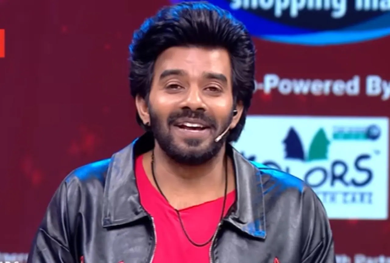 సుధీర్ సంచలనం! బిగ్ బాస్ బ్యూటీతో రొమాన్స్ షురూ.. హీరోయిన్ పరిచయం! సుధీర్ సంచలనం! బిగ్ బాస్ బ్యూటీతో రొమాన్స్ షురూ.. హీరోయిన్ పరిచయం!