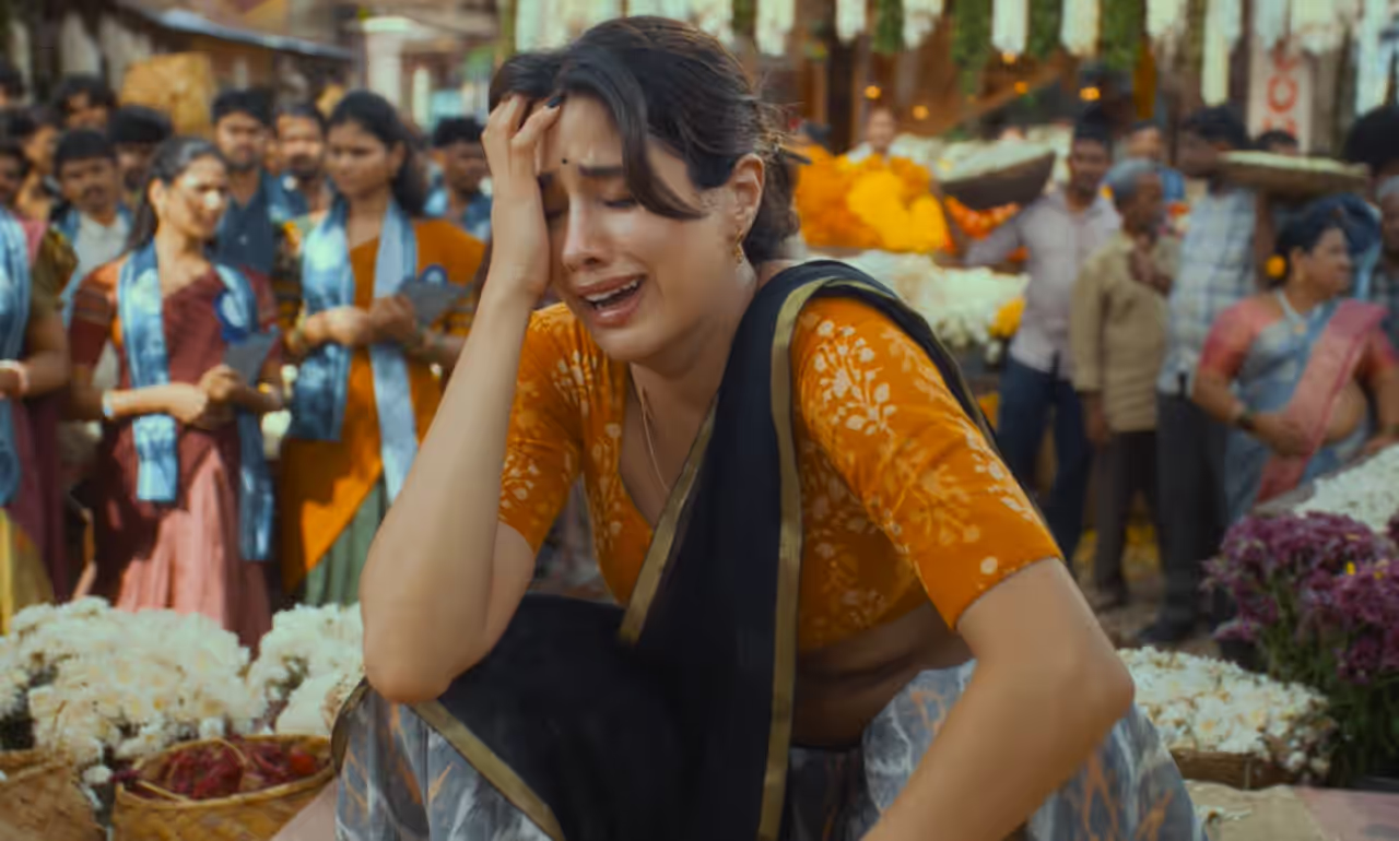 జాన్వీ కపూర్ కెరీర్ షాక్! 8 ఏళ్లలో 15 చిత్రాలు.. హిట్ కేవలం ఒక్కటేనా? పెద్ది హీరోయిన్ ప్లాన్స్ ఏంటి? జాన్వీ కపూర్ కెరీర్ షాక్! 8 ఏళ్లలో 15 చిత్రాలు.. హిట్ కేవలం ఒక్కటేనా? పెద్ది హీరోయిన్ ప్లాన్స్ ఏంటి?