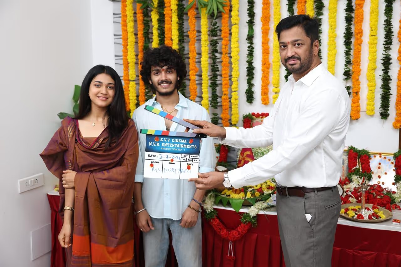 సంచలనం! అల్లరి నరేష్ అన్న ఆర్యన్ రాజేష్ కమ్ బ్యాక్.. ఊహించని ట్విస్ట్ తో గ్రాండ్ ఎంట్రీ! సంచలనం! అల్లరి నరేష్ అన్న ఆర్యన్ రాజేష్ కమ్ బ్యాక్.. ఊహించని ట్విస్ట్ తో గ్రాండ్ ఎంట్రీ!