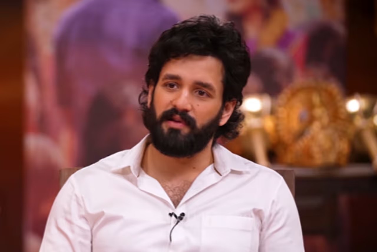అఖిల్ సంచలన వ్యాఖ్యలు: 'ఏజెంట్' డిజాస్టర్ పై షాకింగ్ నిజాలు! అఖిల్ సంచలన వ్యాఖ్యలు: 'ఏజెంట్' డిజాస్టర్ పై షాకింగ్ నిజాలు!