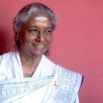 లెజెండరీ సింగర్ జానకి లవ్ స్టోరీ: ఒక ఫోటోతో మొదలైన ప్రేమాయణం! షాకింగ్ నిజాలు! లెజెండరీ సింగర్ జానకి లవ్ స్టోరీ: ఒక ఫోటోతో మొదలైన ప్రేమాయణం! షాకింగ్ నిజాలు!