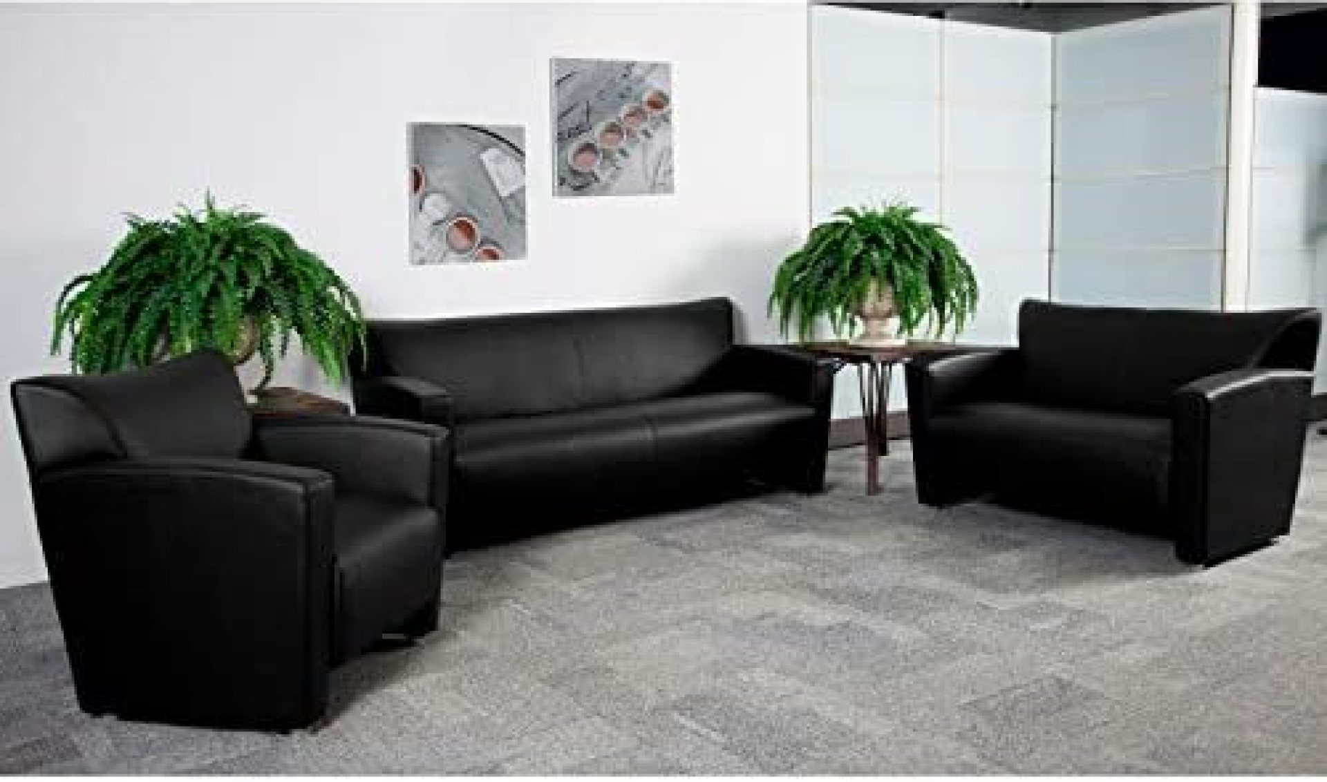 Flash Furniture HERCULES Majesty Series Black LeatherSoft Chair Flash Furniture HERCULES Majesty Series Black LeatherSoft Chair