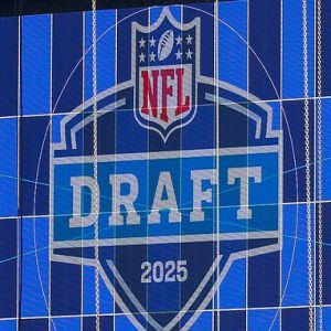 BREAKING NEWSNFL Draft could be blown wide open as New York Giants and Cleveland Browns consider trades BREAKING NEWSNFL Draft could be blown wide open as New York Giants and Cleveland Browns consider trades