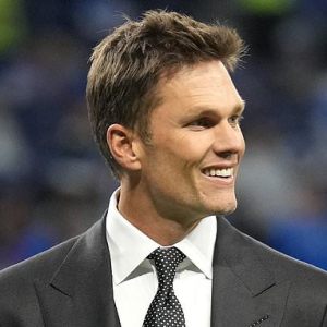 BREAKING NEWSLegendary NFL coach Pete Carroll is the leading candidate to take over Tom Brady’s Las Vegas Raiders BREAKING NEWSLegendary NFL coach Pete Carroll is the leading candidate to take over Tom Brady’s Las Vegas Raiders