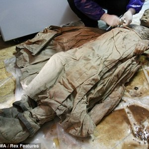 She’s aged well: Face of incredibly preserved 700-year-old mummy found by chance by Chinese road workers She’s aged well: Face of incredibly preserved 700-year-old mummy found by chance by Chinese road workers
