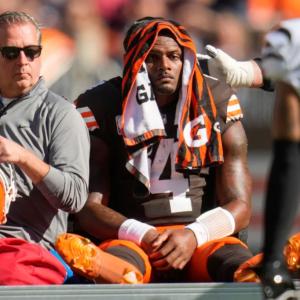 Deshaun Watson suffers devastating injury — and his 2025 season could already be over Deshaun Watson suffers devastating injury — and his 2025 season could already be over