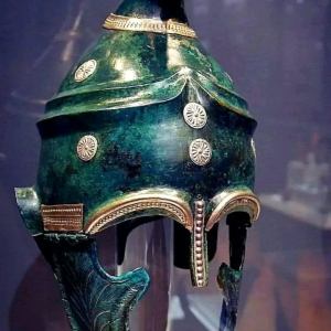 A Bronze Thracian helmet from the 4th century BC was uncovered in the village of Pletena, Bulgaria. A Bronze Thracian helmet from the 4th century BC was uncovered in the village of Pletena, Bulgaria.