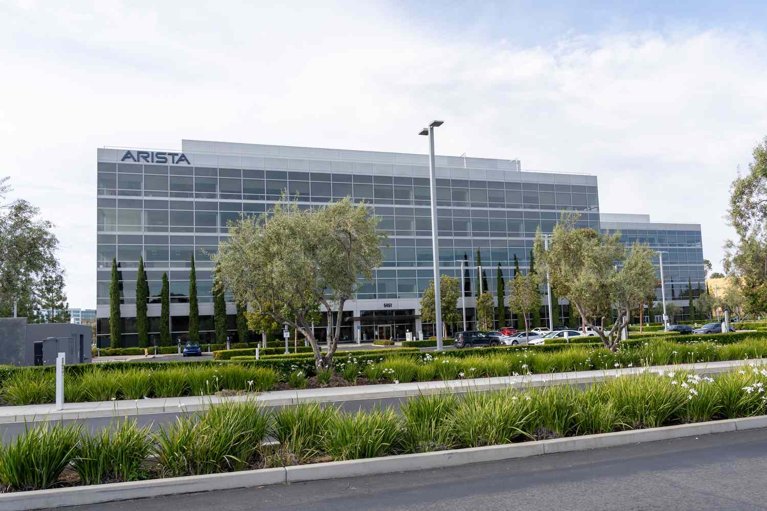 Arista Networks Stock Tumbles in Late Trading After Reporting Earnings Arista Networks Stock Tumbles in Late Trading After Reporting Earnings