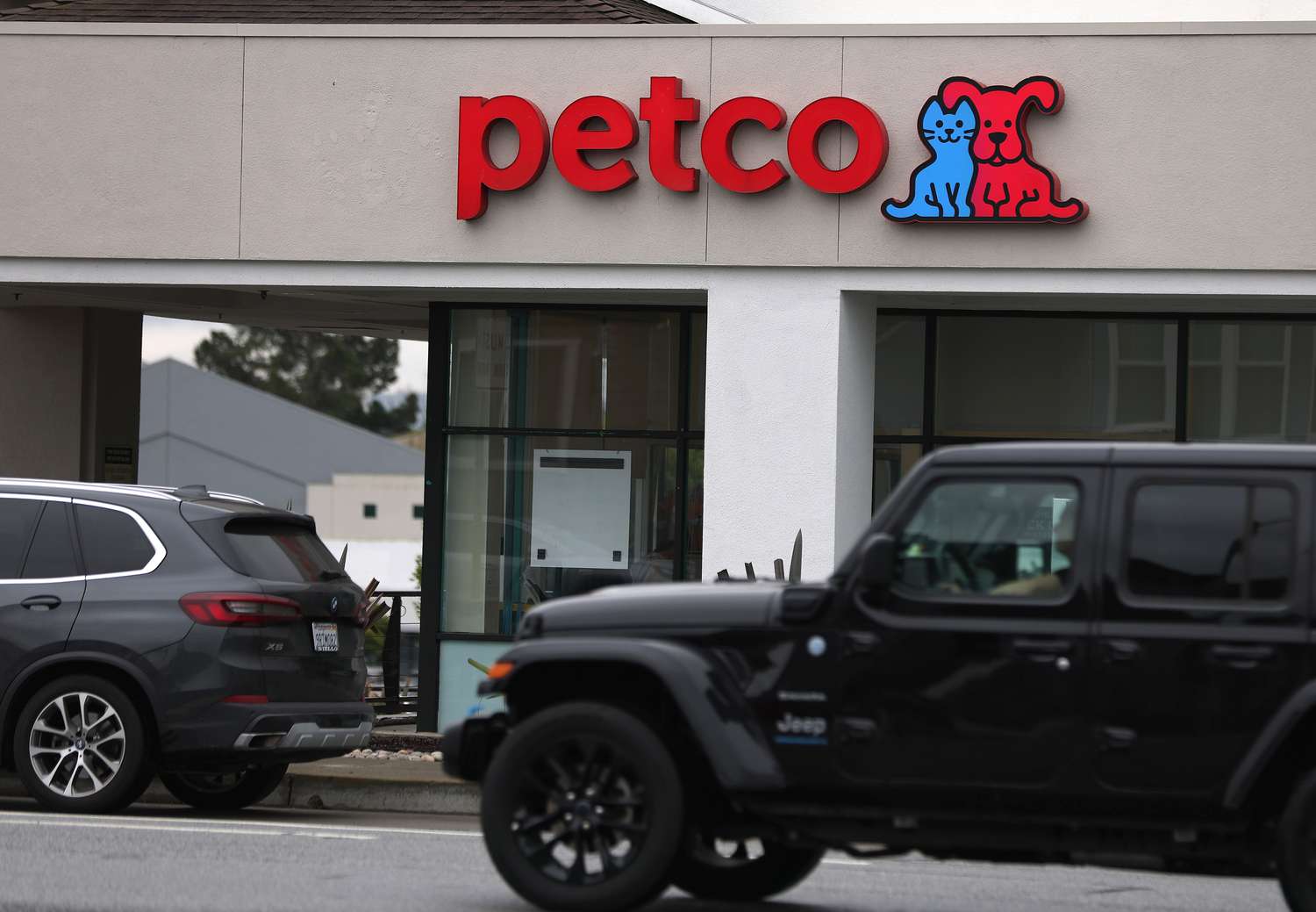 Petco Stock Climbs as Retailer Forecasts Rising Adjusted Profits Petco Stock Climbs as Retailer Forecasts Rising Adjusted Profits