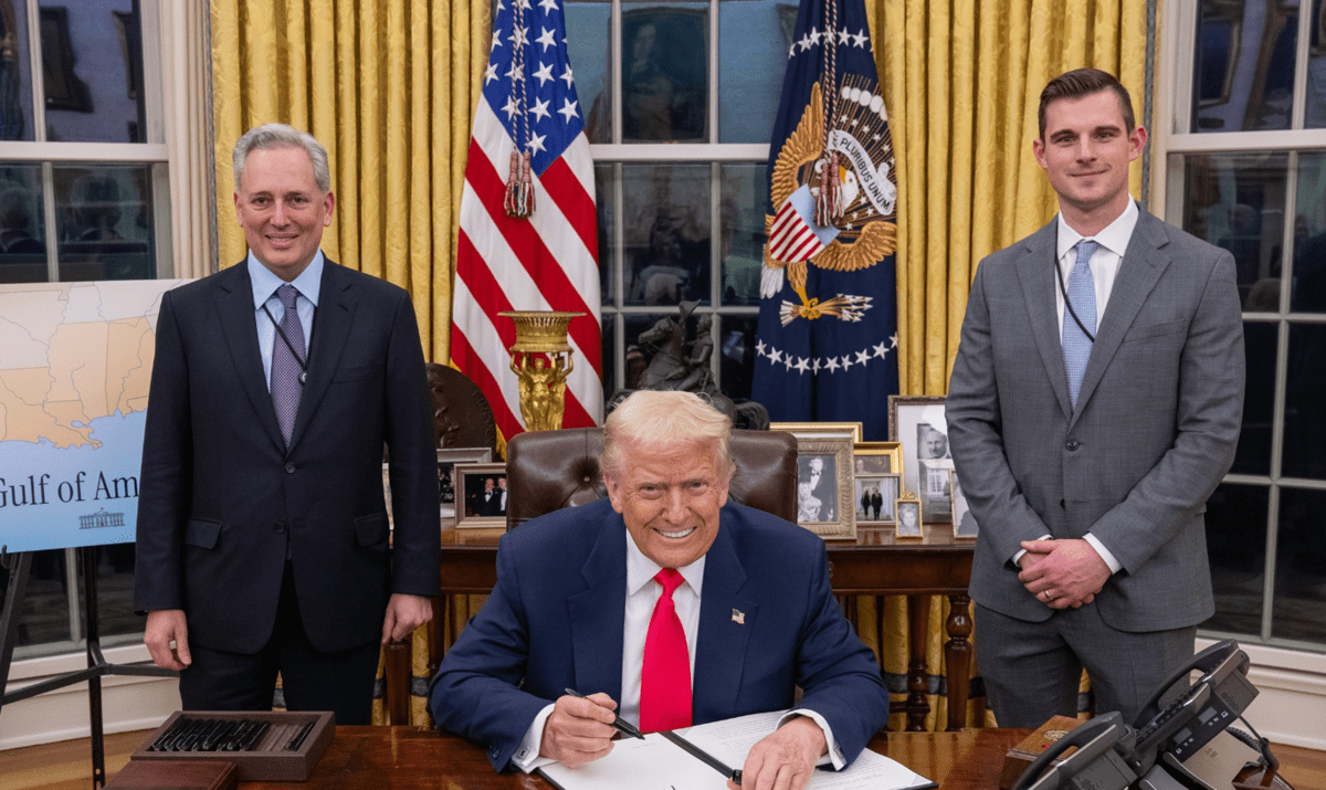 President Trump Executive Director Says U.S. Could Use Tariff Revenue To Build Strategic Bitcoin Reserve President Trump Executive Director Says U.S. Could Use Tariff Revenue To Build Strategic Bitcoin Reserve