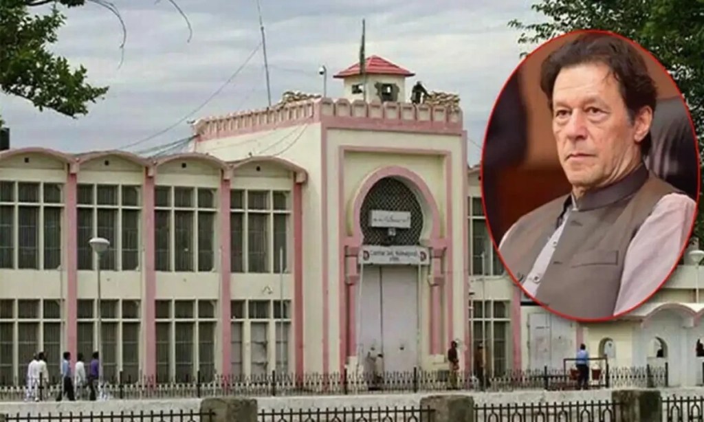 عمران خان راولپنڈی پولیس کے حوالے، جیل حکام نے ملاقات کی اجازت دینے سے انکار کر دیا عمران خان راولپنڈی پولیس کے حوالے، جیل حکام نے ملاقات کی اجازت دینے سے انکار کر دیا