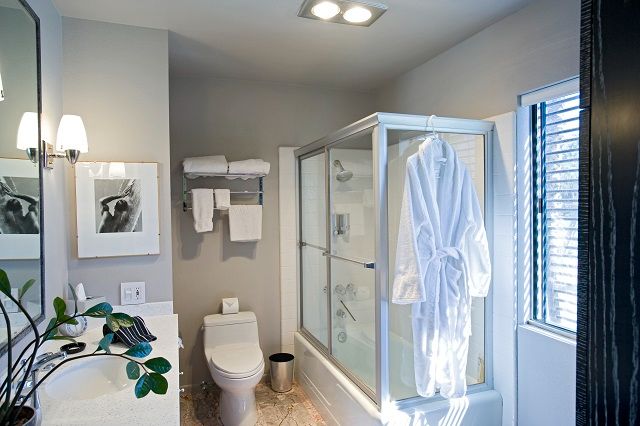 Bathroom Bathroom