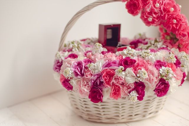 How to Make a Relaxation Gift Basket in Canada How to Make a Relaxation Gift Basket in Canada