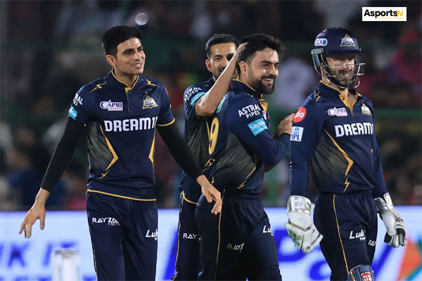 Trent Rockets vs London Spirit : गुजरात टाइटन्स के दिग्गज ने गेंद से शानदार प्रदर्शन किया, 4 विकेट लिए और विपक्ष को चोट पहुंचाई। उन्होंने अपनी टीम को एक बड़ी जीत दिलाई Trent Rockets vs London Spirit : गुजरात टाइटन्स के दिग्गज ने गेंद से शानदार प्रदर्शन किया, 4 विकेट लिए और विपक्ष को चोट पहुंचाई। उन्होंने अपनी टीम को एक बड़ी जीत दिलाई