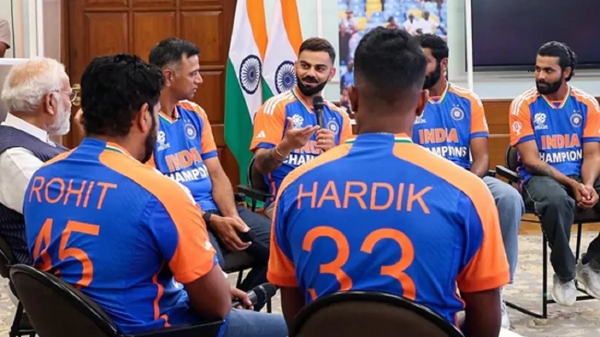 कोहली के साथ पीएम मोदी की ‘बातचीत’ पर कांग्रेस ने साधा निशाना विराट ने ‘अहंकार’ के बारे में क्या कहा? कोहली के साथ पीएम मोदी की ‘बातचीत’ पर कांग्रेस ने साधा निशाना विराट ने ‘अहंकार’ के बारे में क्या कहा?