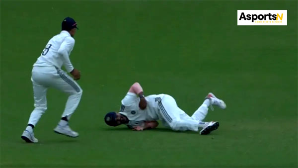 Duleep Trophy 2024: कैच पकड़ने के लिए चीता की तरह कूदते हैं नीतीश कुमार रेड्डी Duleep Trophy 2024: कैच पकड़ने के लिए चीता की तरह कूदते हैं नीतीश कुमार रेड्डी