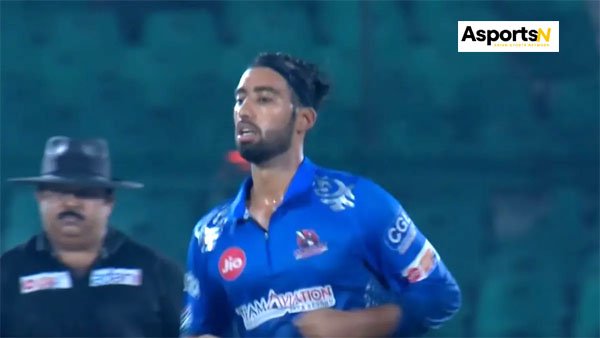 UP T20 League 2024: 3 खिलाड़ी जिन्हें आईपीएल नीलामी में बेचा जा सकता है UP T20 League 2024: 3 खिलाड़ी जिन्हें आईपीएल नीलामी में बेचा जा सकता है